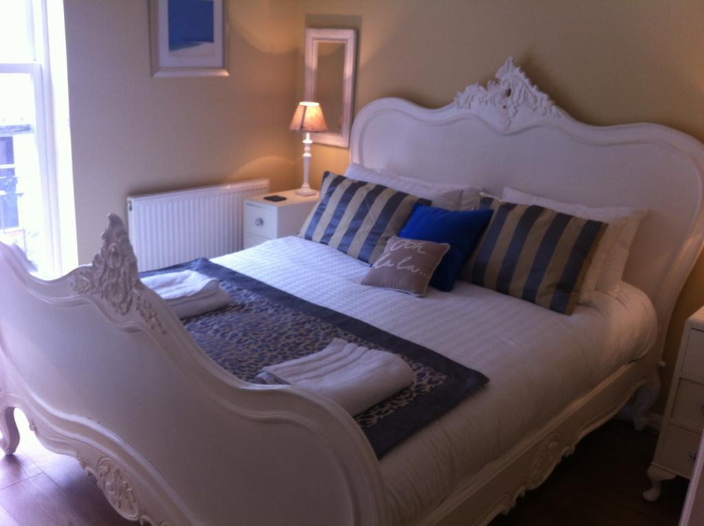 Burlington Beach Apartments 브라이턴 객실 사진